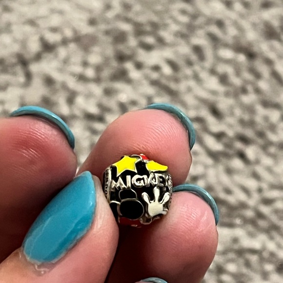 Pandora X Disney Mickey Charm - Picture 3 of 7